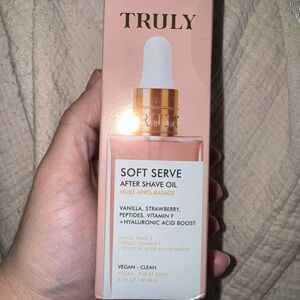 TRULY Soft Serve After Shave Oil - Vanilla and Strawberry